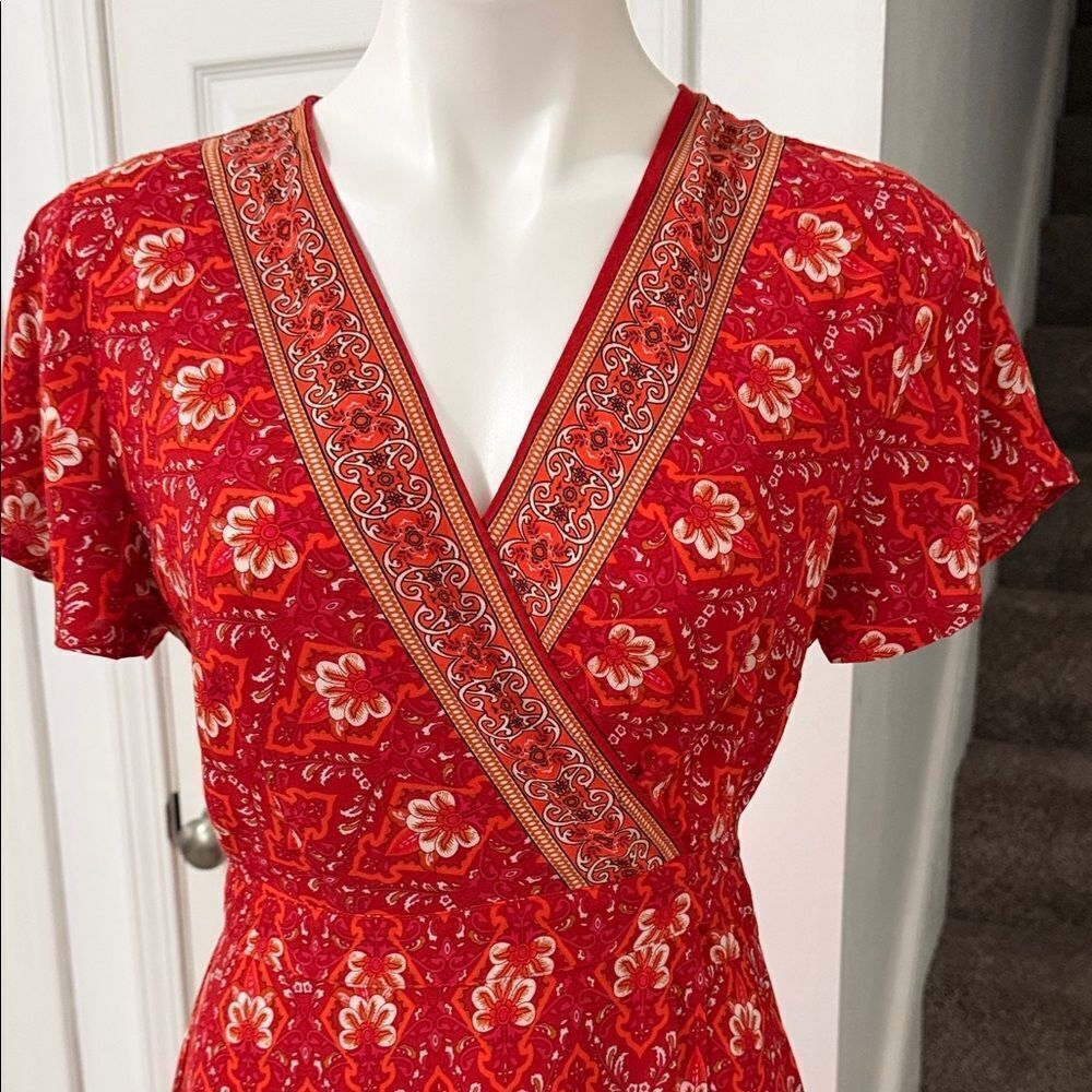 Zesica Chic Red Floral Maxi Dress Size Medium - Picture 6 of 10